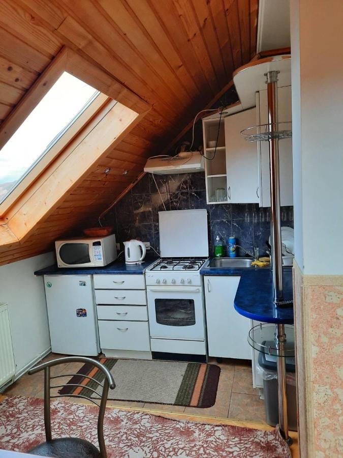 Садиба У Крайлюків Jaremtsche Exterior foto